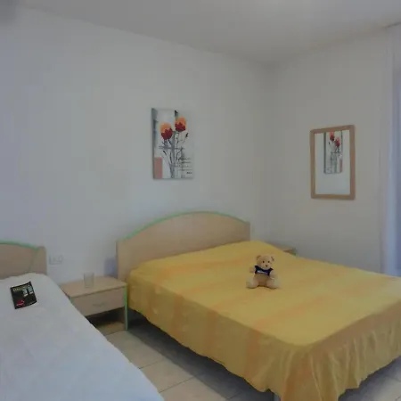Villaggio Leopardi דירה *