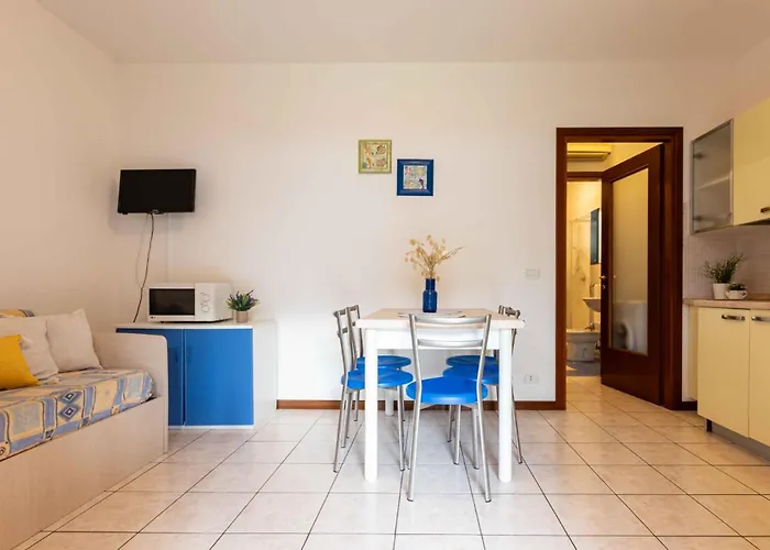 Апартаменти Villaggio Leopardi