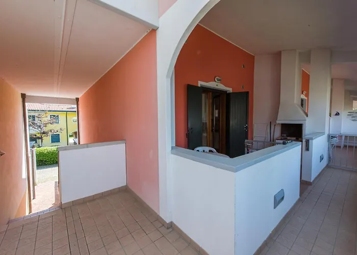 Villaggio Leopardi Бібіоне